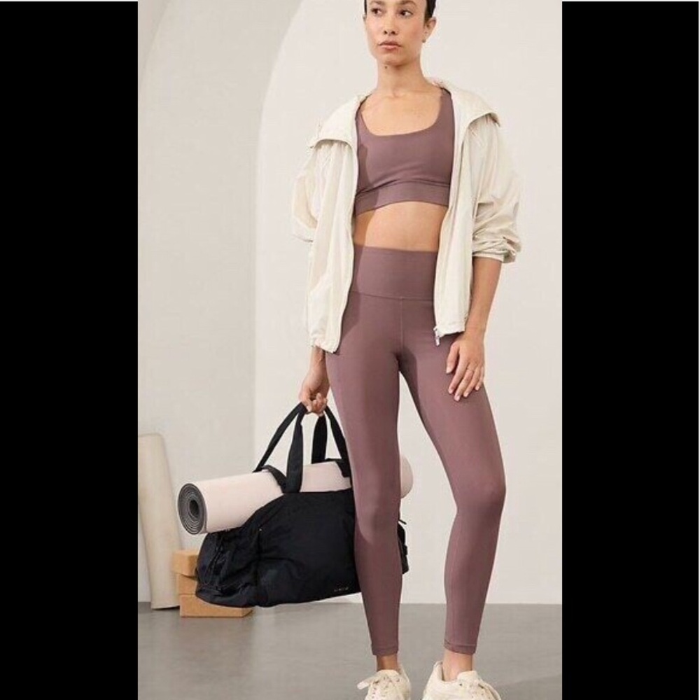 New with tag Athleta Salutation stash rib tight